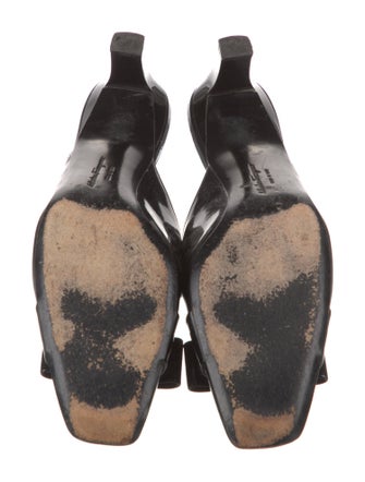 Salvatore Ferragamo Vara Bow Accent Patent Leather Mules