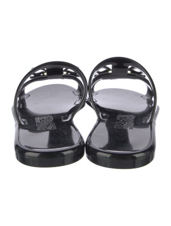 Salvatore Ferragamo Vara Bow Accent PVC Slides