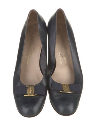 Salvatore Ferragamo Vara Bow Accent Leather Pumps
