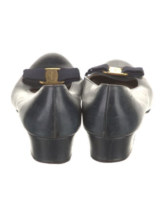 Salvatore Ferragamo Vara Bow Accent Leather Pumps