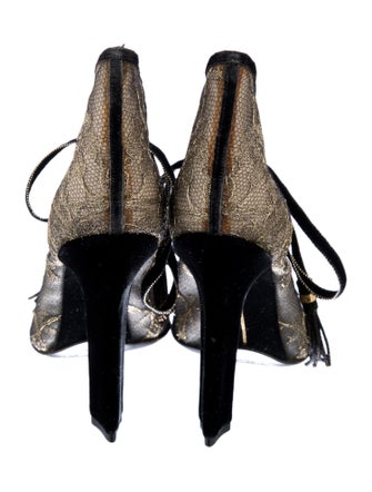 Salvatore Ferragamo Lace Lace Pattern T-Strap Sandals