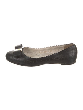 Salvatore Ferragamo Vara Bow Accent Leather Flats