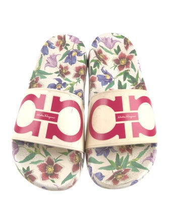 Salvatore Ferragamo Gancini Logo Rubber Slides