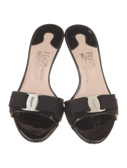 Salvatore Ferragamo Vara Bow Accent Patent Leather Slides