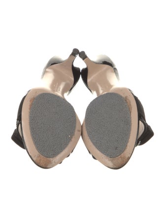 Salvatore Ferragamo Vara Bow Accent Patent Leather Slides