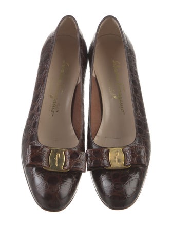 Salvatore Ferragamo Embossed Leather Bow Accents Pumps