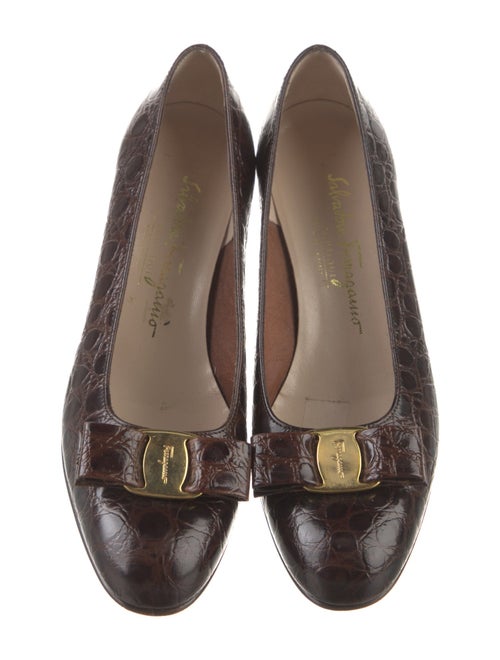 Salvatore Ferragamo Embossed Leather Bow Accents Pumps