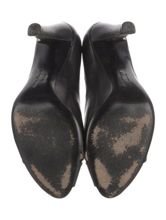 Salvatore Ferragamo Leather Pumps