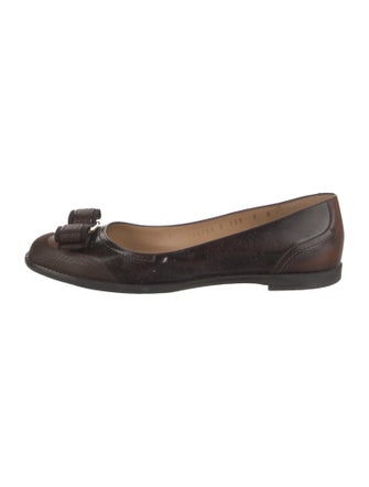 Salvatore Ferragamo Vara Bow Accent Leather Flats