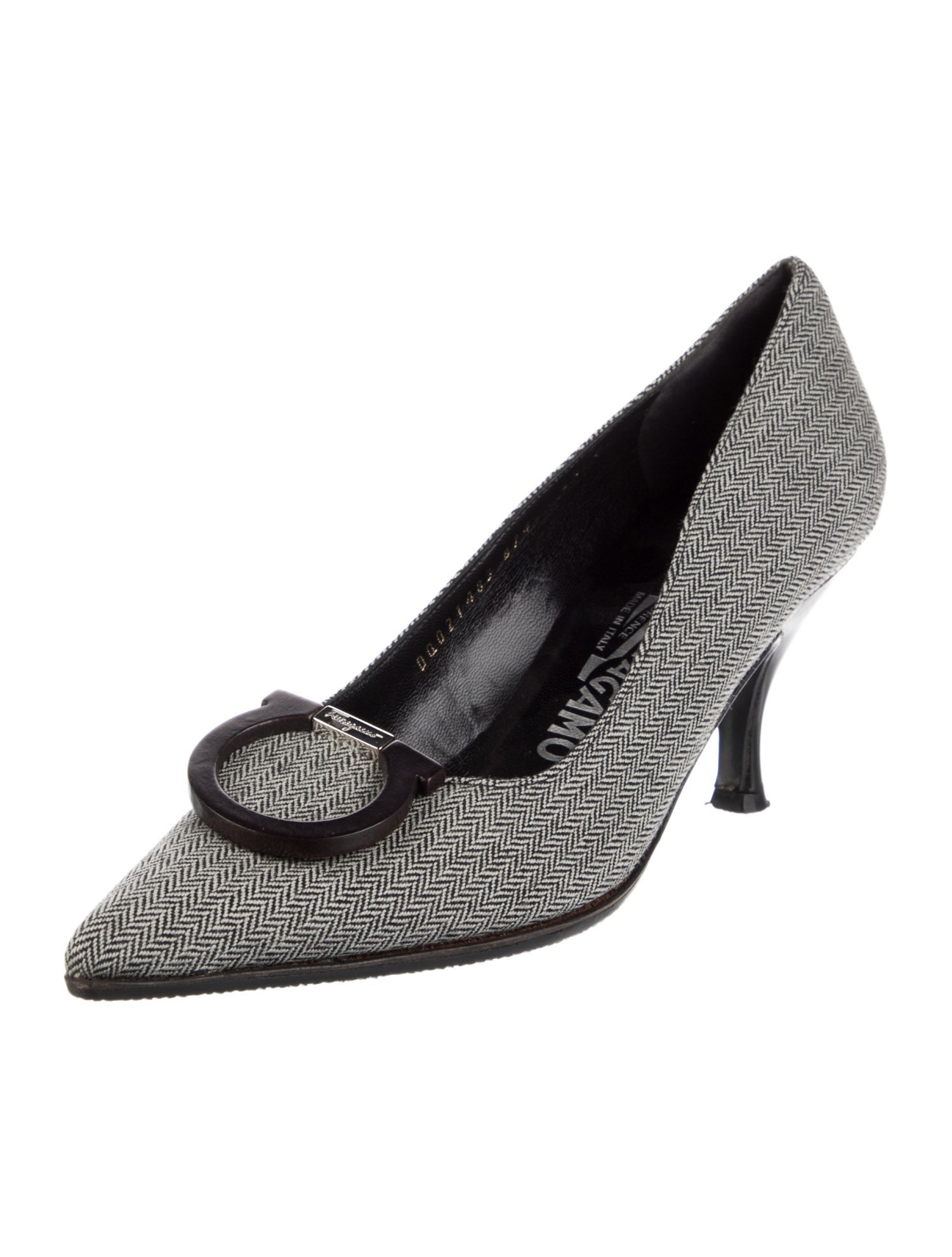 Salvatore Ferragamo Gancini Logo Pumps