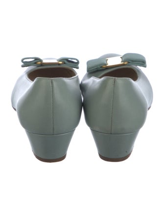 Salvatore Ferragamo Vara Bow Accent Leather Flats