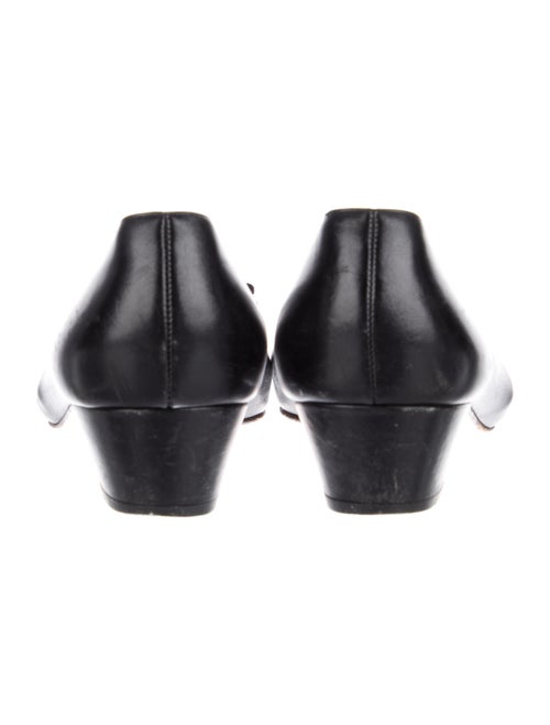 Salvatore Ferragamo Vara Bow Accent Leather Pumps
