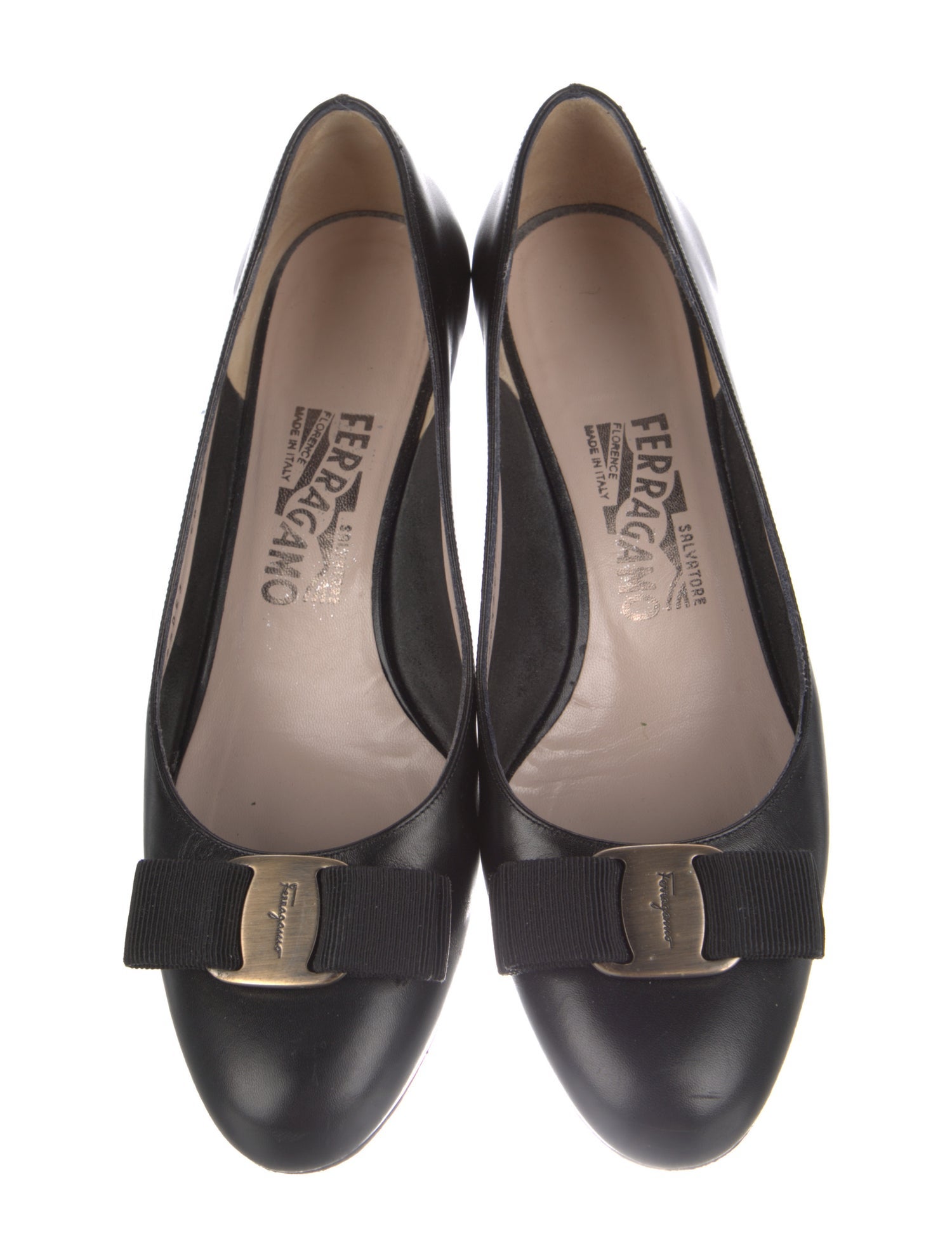 Salvatore Ferragamo Vara Bow Accent Leather Pumps