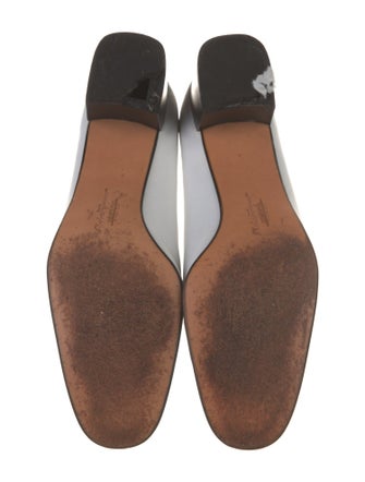 Salvatore Ferragamo Vara Bow Accent Leather Pumps