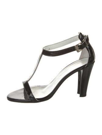 Salvatore Ferragamo Vara Bow Accent Patent Leather T-Strap Sandals