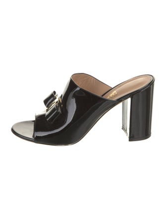 Salvatore Ferragamo Vara Bow Accent Patent Leather Slides