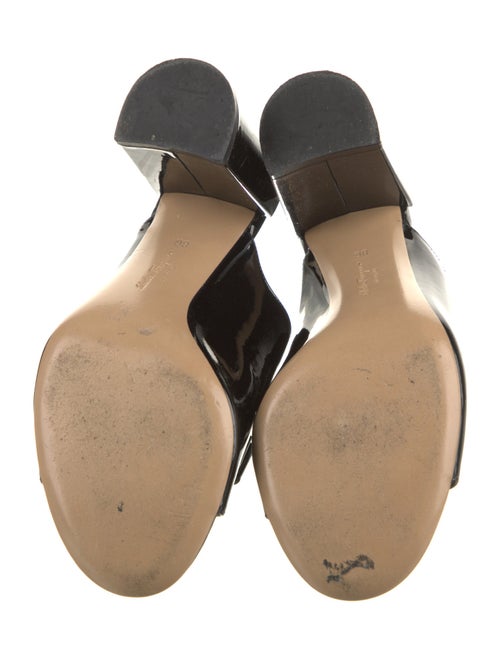 Salvatore Ferragamo Vara Bow Accent Patent Leather Slides