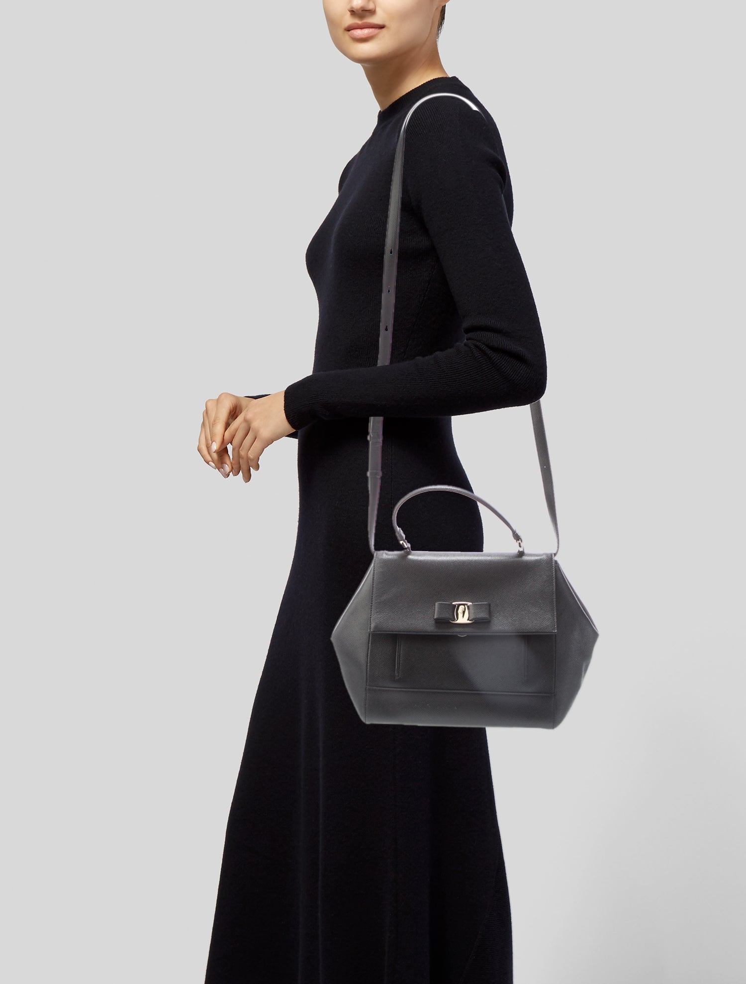 ☆Salvatore Ferragamo☆ VARA BOW TopHandle 2wayバッグ NERO♪ Vara Bow top handle - Women | Ferragamo