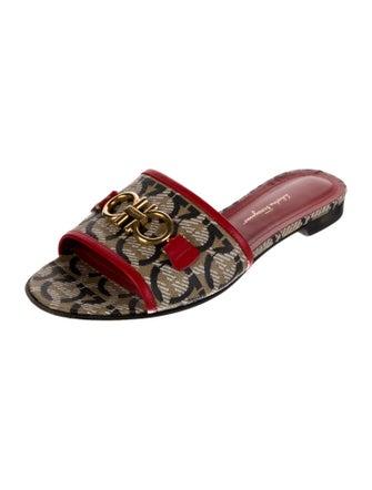 Salvatore Ferragamo Horsebit Accent Leather Slides