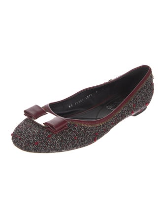 Salvatore Ferragamo Vara Bow Accent Bow Accents Ballet Flats