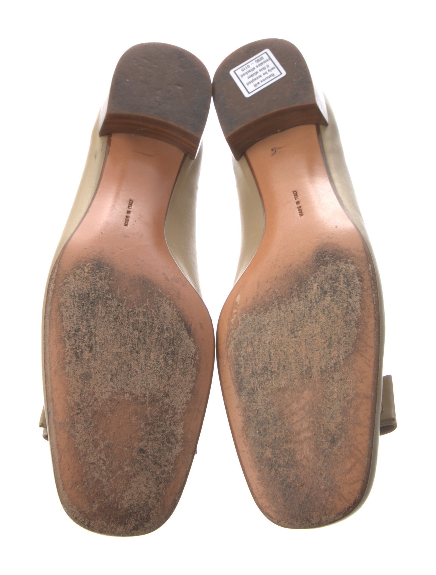 Salvatore Ferragamo Vara Bow Accent Leather Flats