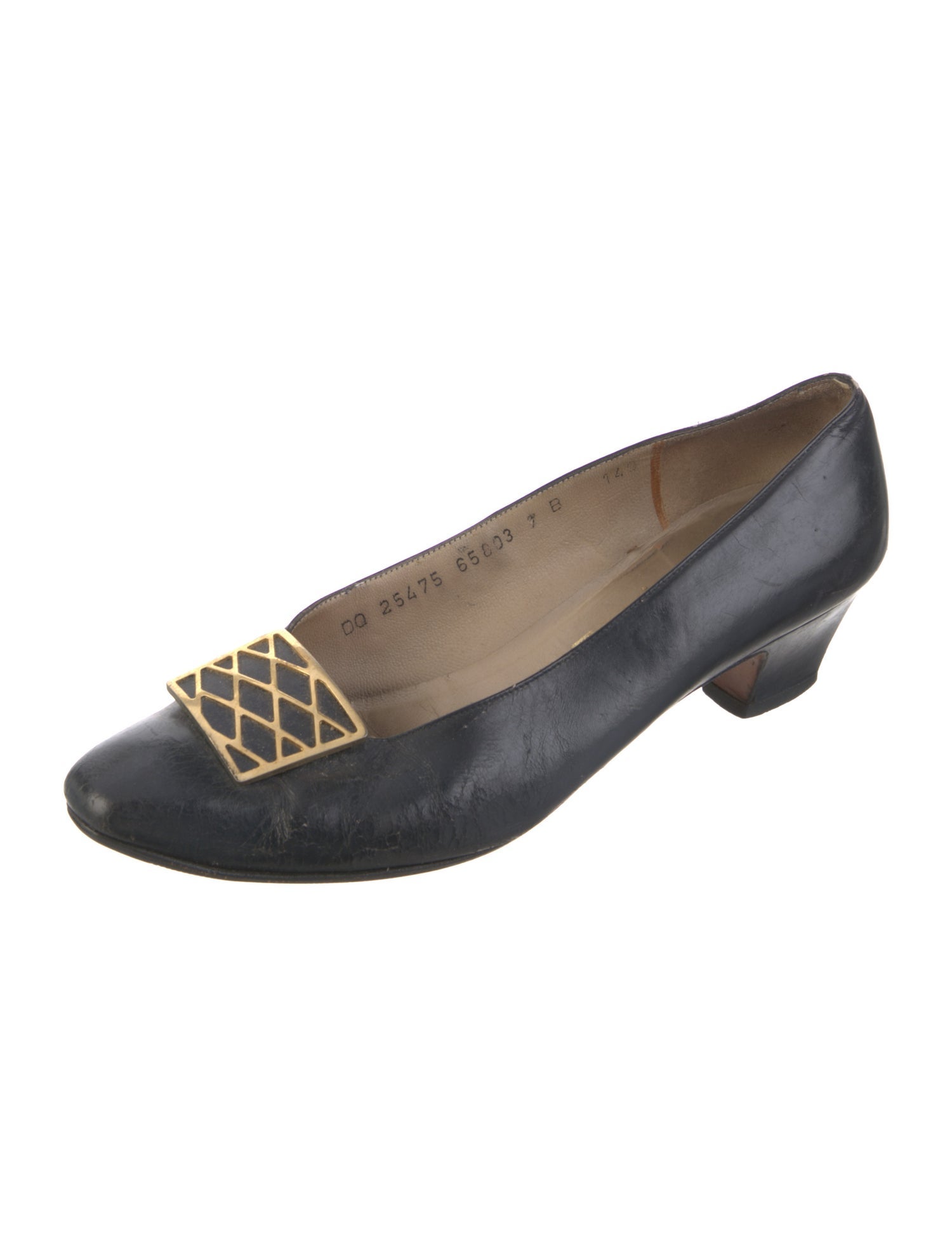 Salvatore Ferragamo Gancini Logo Leather Pumps