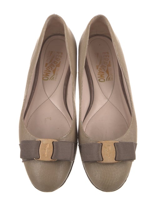 Salvatore Ferragamo Vara Bow Accent Leather Ballet Flats