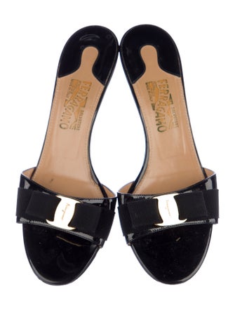Salvatore Ferragamo Vara Bow Accent Patent Leather Slides