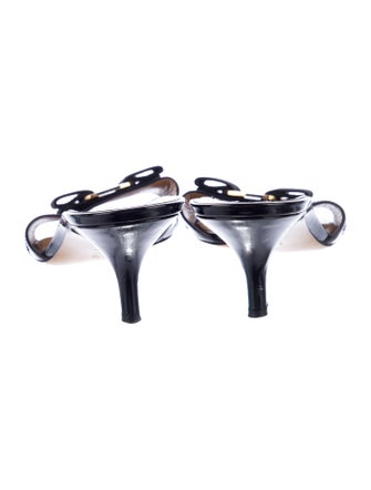 Salvatore Ferragamo Vara Bow Accent Patent Leather Slides