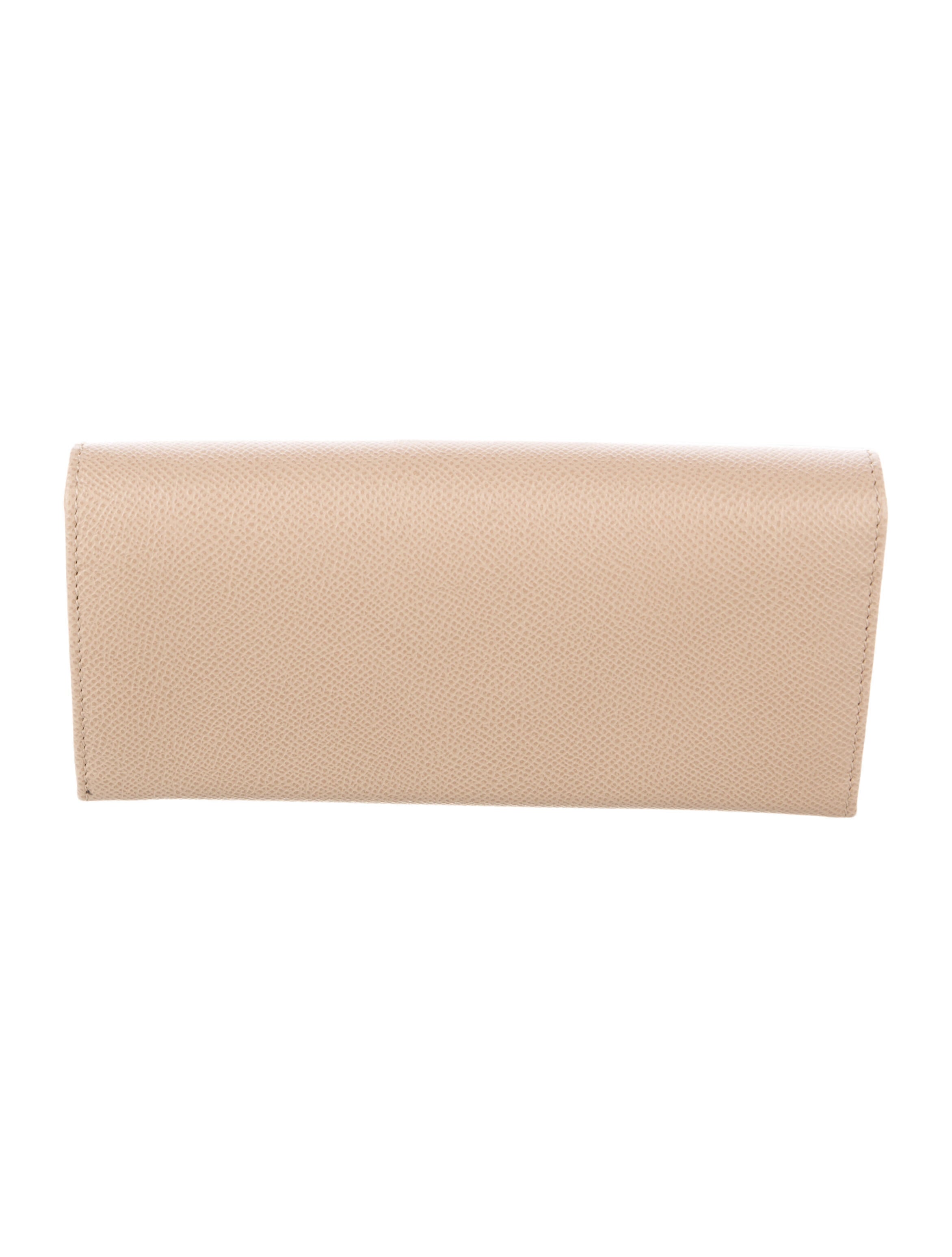 Salvatore Ferragamo Gancini Logo Leather Continental Wallet