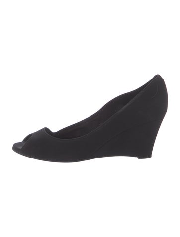 Salvatore Ferragamo Pumps 7