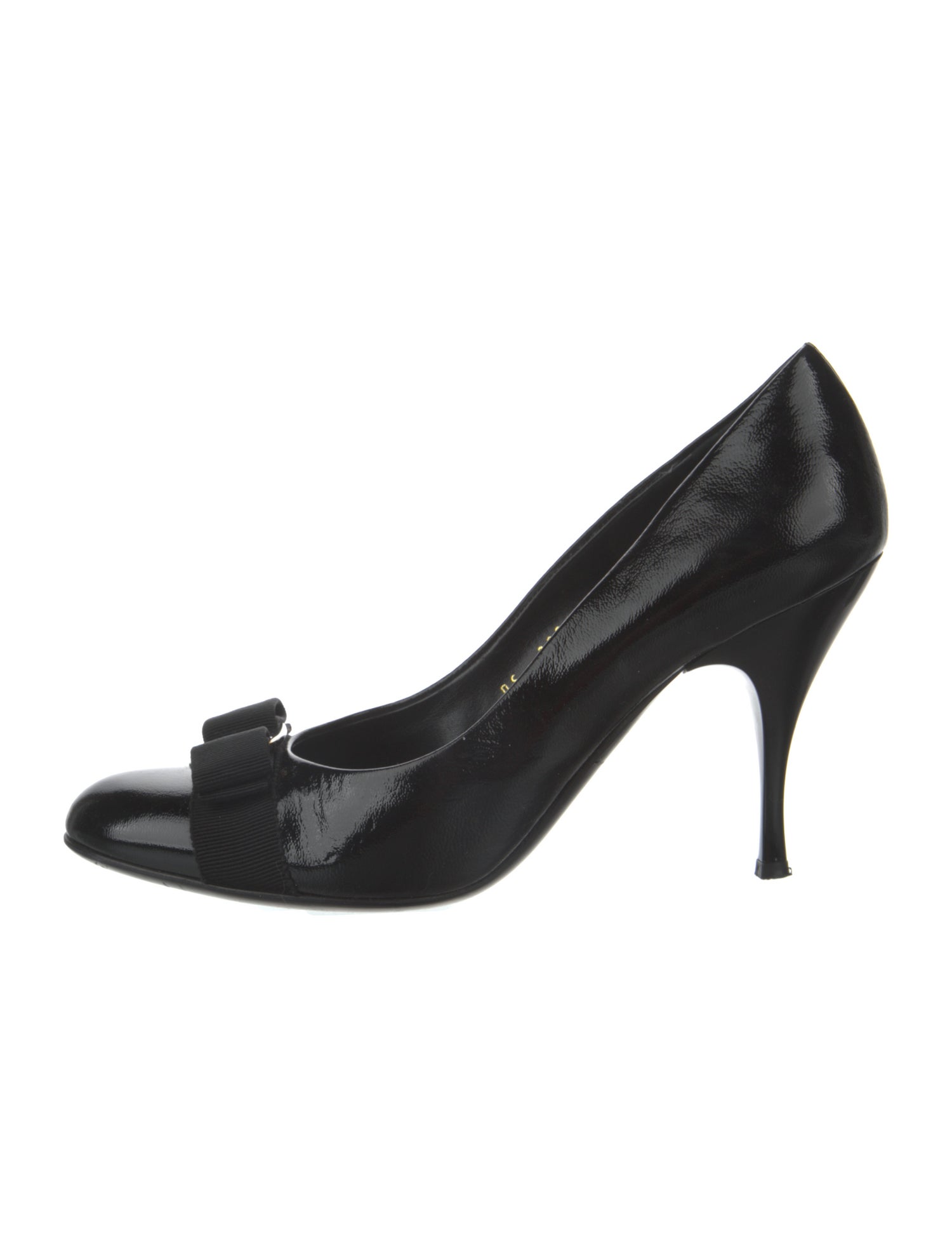 Salvatore Ferragamo Vara Bow Accent Patent Leather Pumps