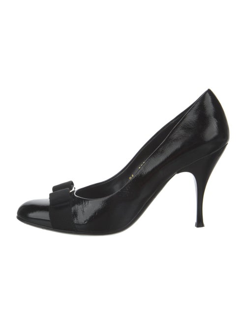 Salvatore Ferragamo Vara Bow Accent Patent Leather Pumps