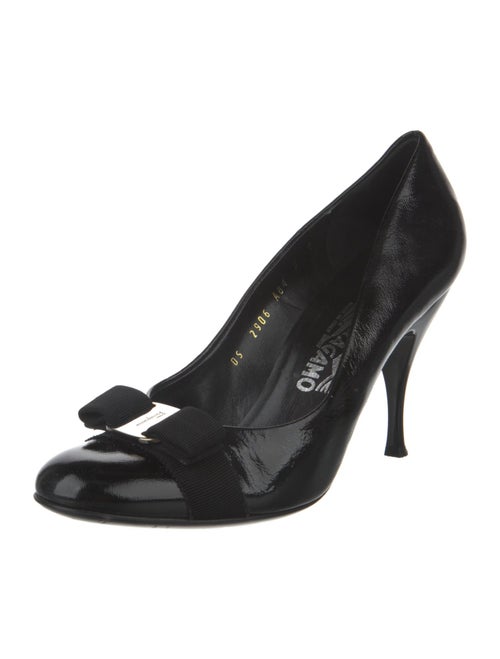 Salvatore Ferragamo Vara Bow Accent Patent Leather Pumps
