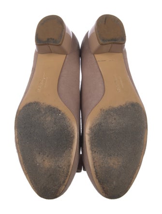 Salvatore Ferragamo Vara Bow Accent Suede Pumps
