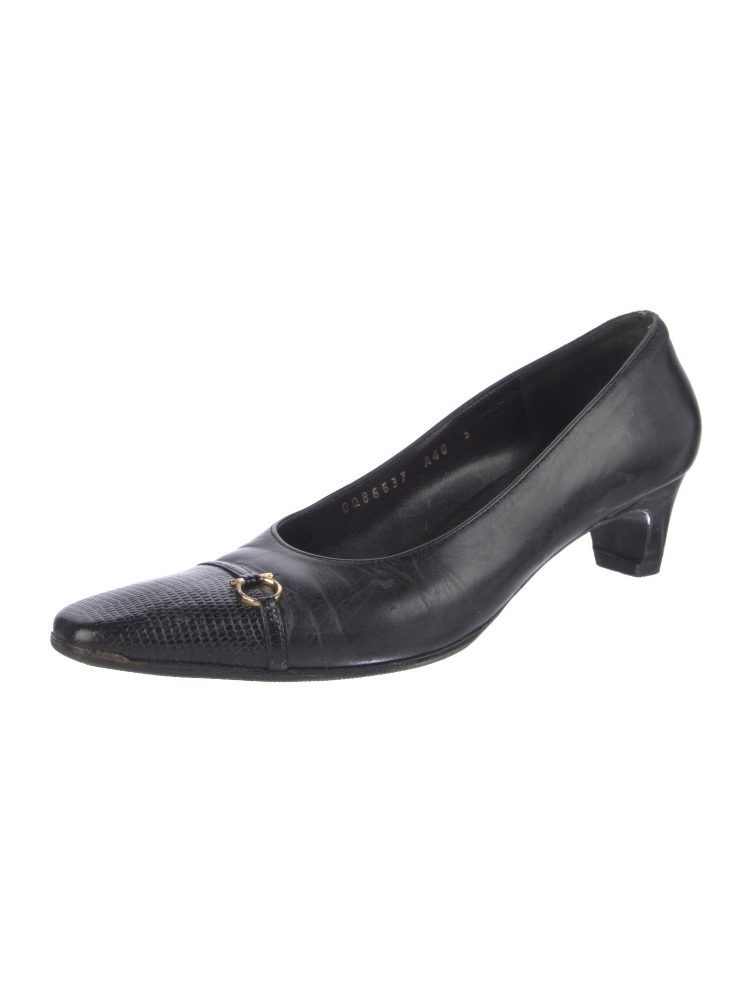 Salvatore Ferragamo Gancini Logo Leather Pumps