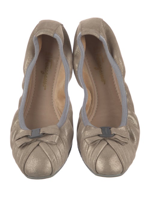 Salvatore Ferragamo Vara Bow Accent Suede Ballet Flats
