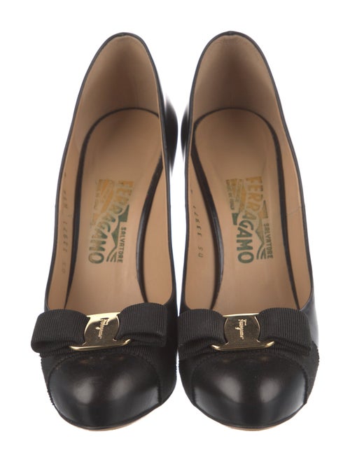 Salvatore Ferragamo Vara Bow Accent Leather Pumps
