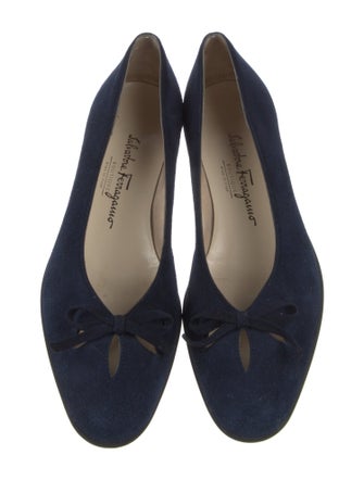 Salvatore Ferragamo Vara Bow Accent Suede Flats