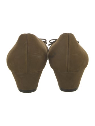 Salvatore Ferragamo Vara Bow Accent Suede Flats