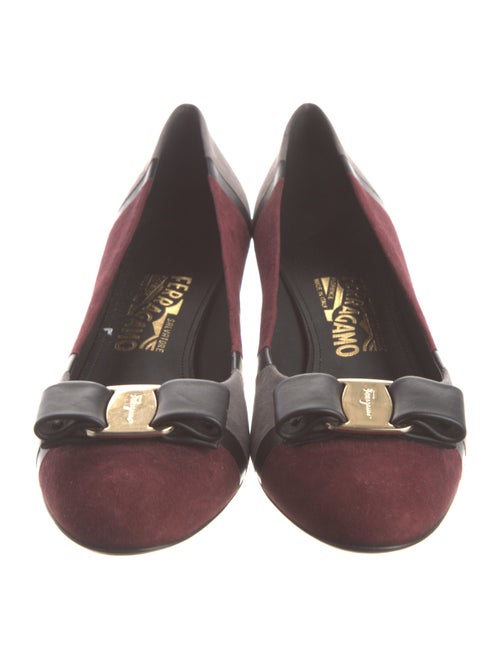 Salvatore Ferragamo Vara Bow Accent Suede Pumps