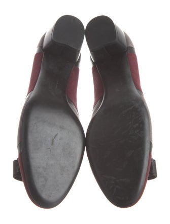 Salvatore Ferragamo Vara Bow Accent Suede Pumps