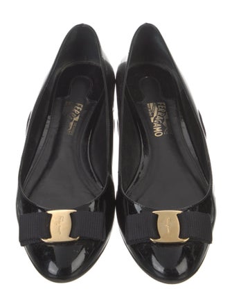 Salvatore Ferragamo Vara Bow Accent Patent Leather Flats