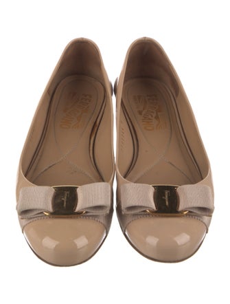 Salvatore Ferragamo Vara Bow Accent Patent Leather Flats