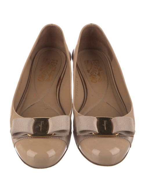 Salvatore Ferragamo Vara Bow Accent Patent Leather Flats
