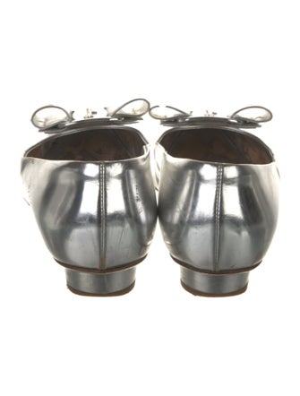 Salvatore Ferragamo Vara Bow Accent Patent Leather Flats