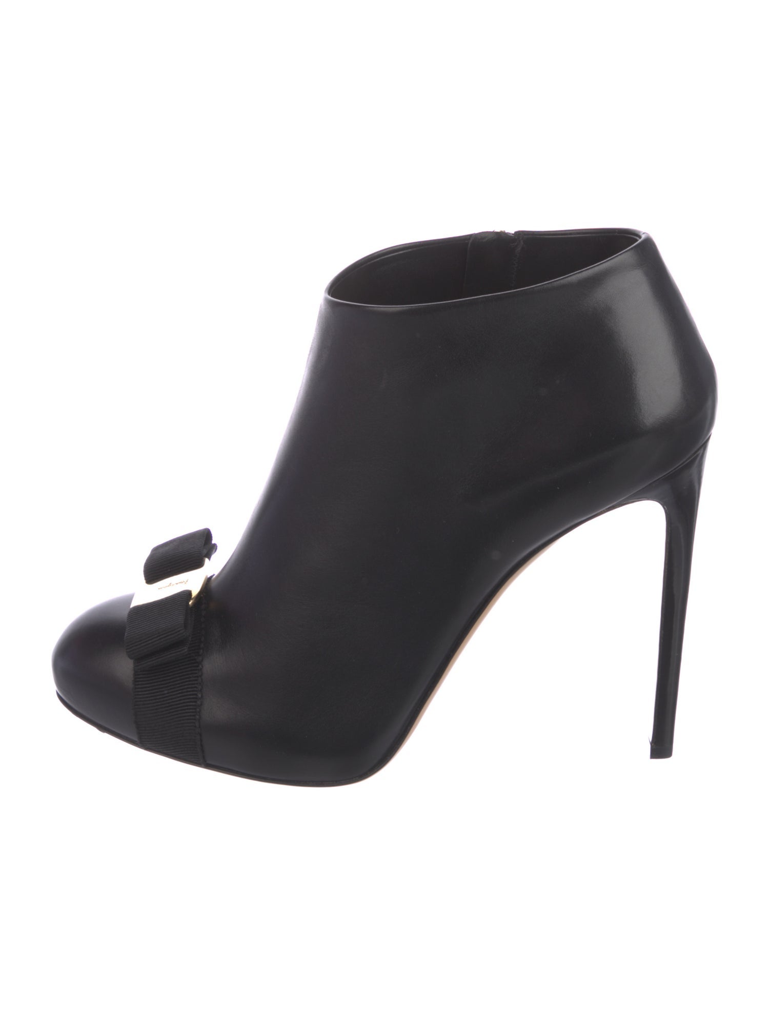 Salvatore Ferragamo Vara Bow Accent Leather Boots