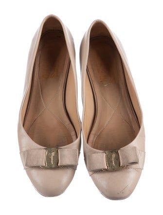 Salvatore Ferragamo Vara Bow Accent Leather Ballet Flats