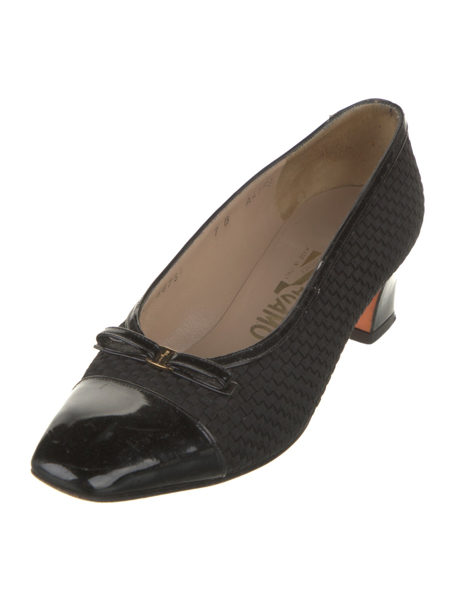 Salvatore Ferragamo Vara Bow Accent Bow Accents Pumps