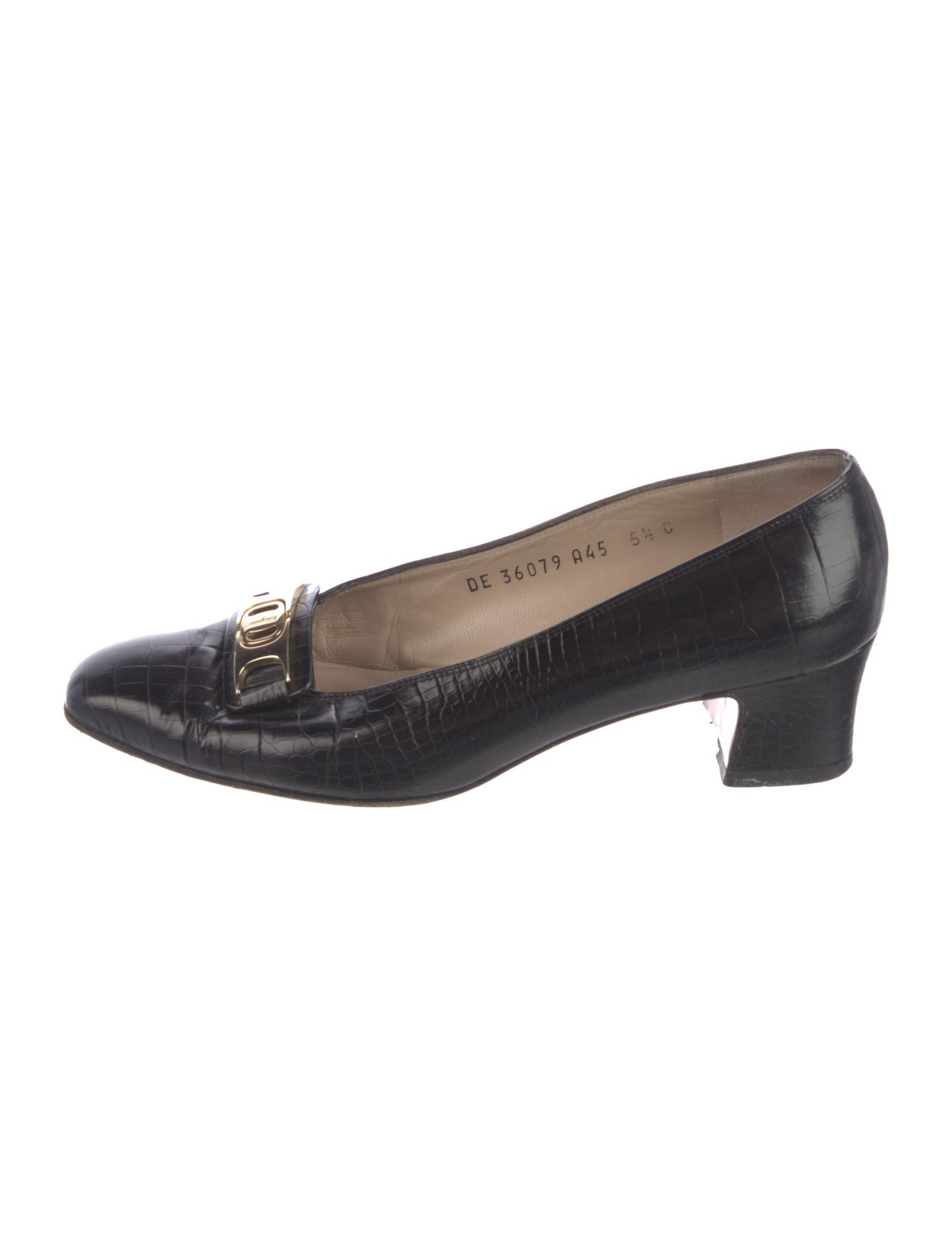Salvatore Ferragamo Gancini Logo Leather Pumps